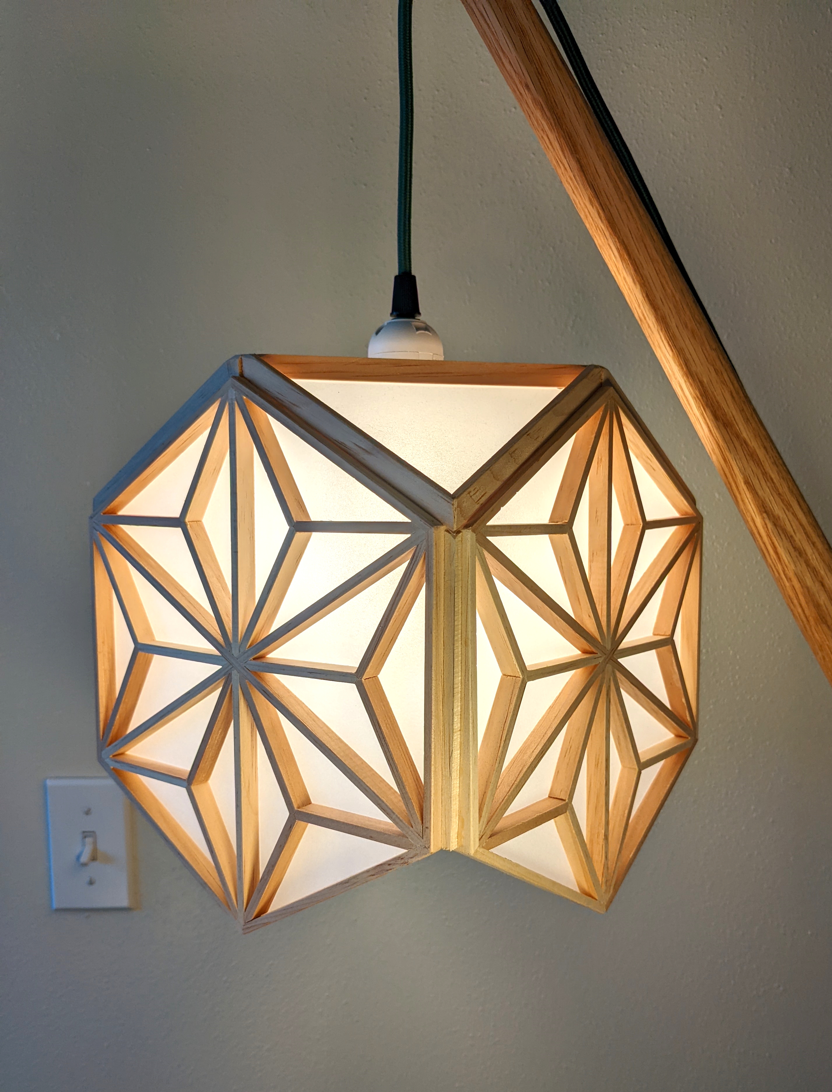 Kumiko lamp shade