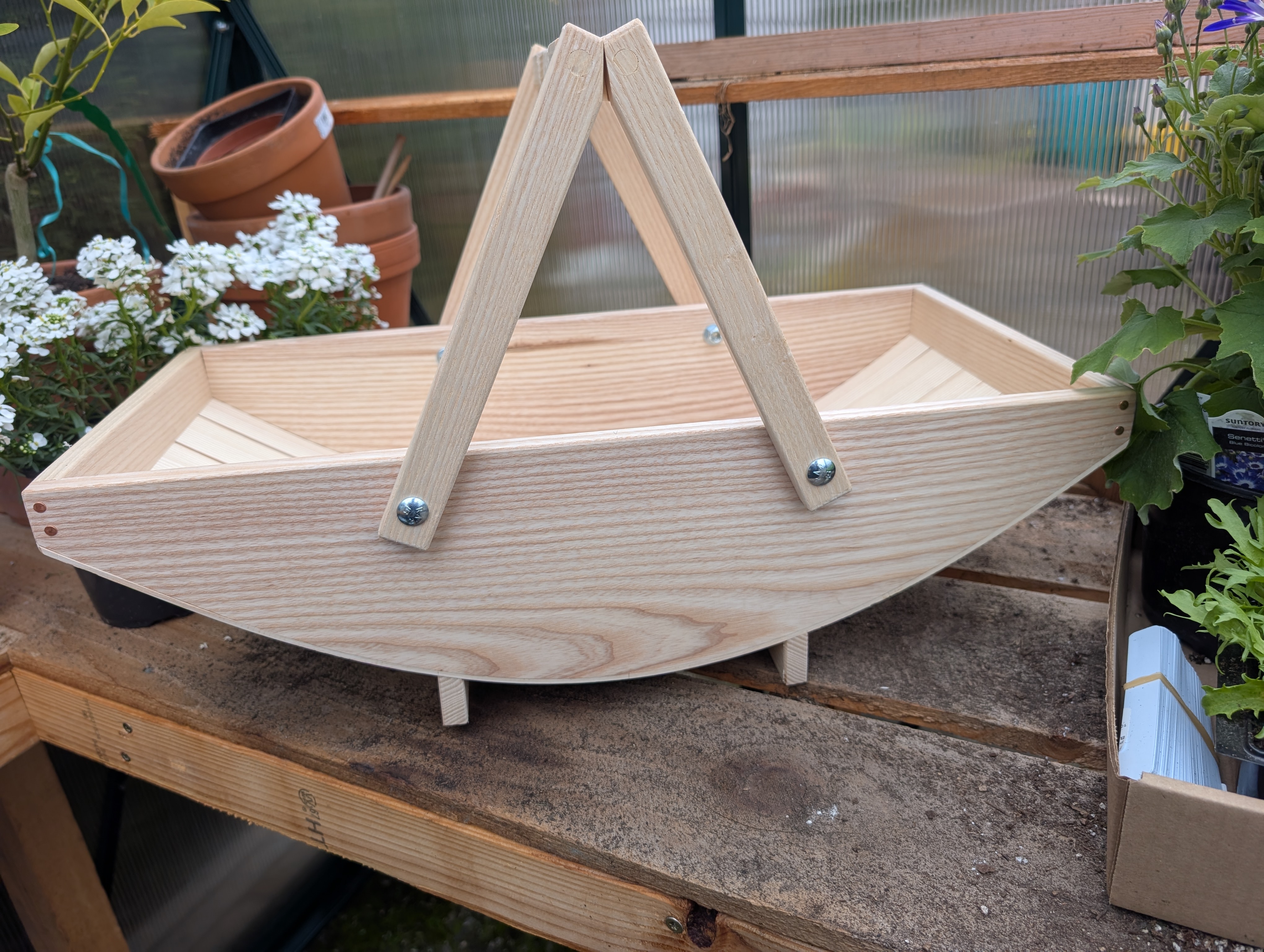 Garden trug